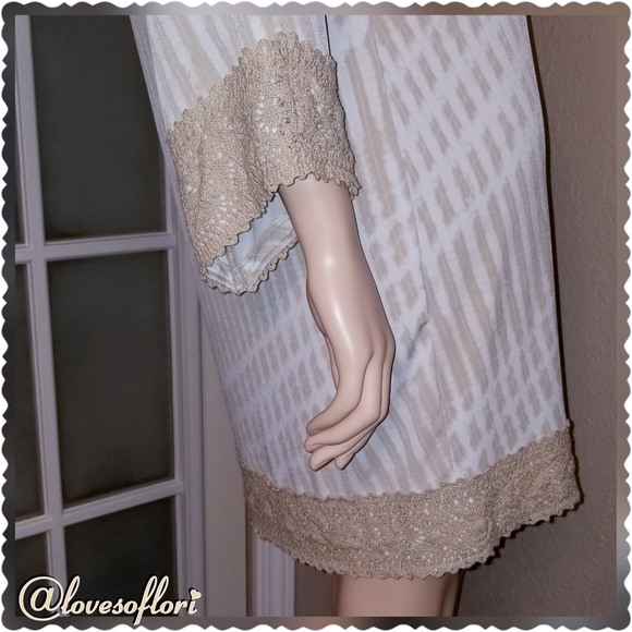 MICHAEL Michael Kors Gold & White - Picture 4 of 7